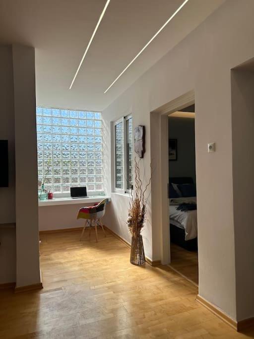 Harmony Boutique Apartment, 55m2, 100m From Metro *
